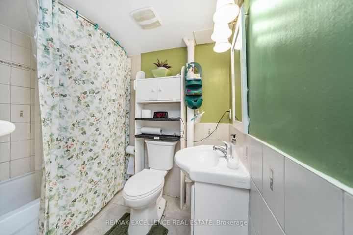Photo 33 at 43 Porchester Drive, Woburn, Toronto