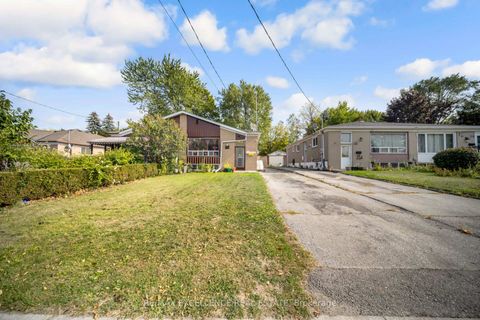 Photo 1 at 43 Porchester Drive, Woburn, Toronto