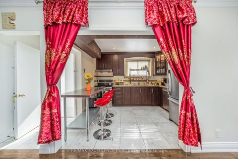 Photo 10 at 43 Porchester Drive, Woburn, Toronto