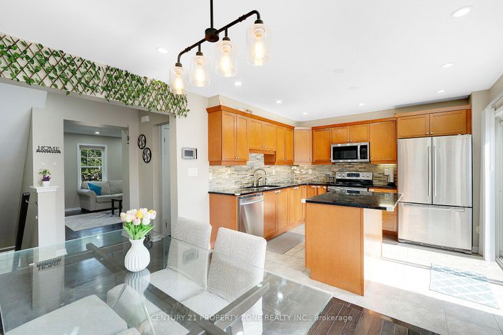 Photo 7 at 13 Portsdown Road, Northwest Brampton, Brampton