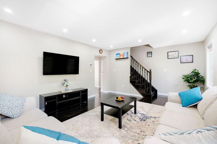 Photo 14 at 13 Portsdown Road, Northwest Brampton, Brampton