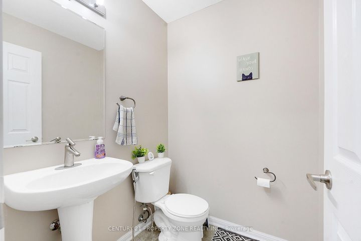 Photo 21 at 13 Portsdown Road, Northwest Brampton, Brampton