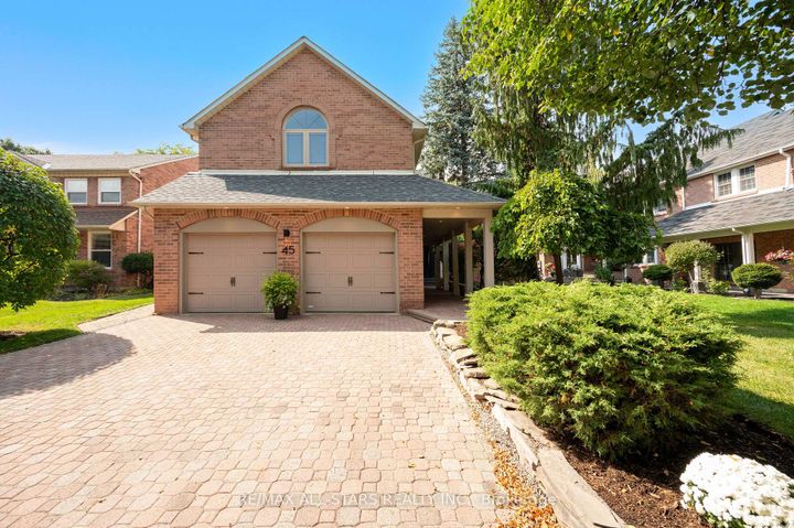 Photo 1 at 45 Rosemead Close, Unionville, Markham