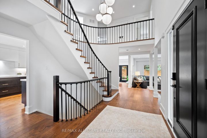 Photo 8 at 45 Rosemead Close, Unionville, Markham