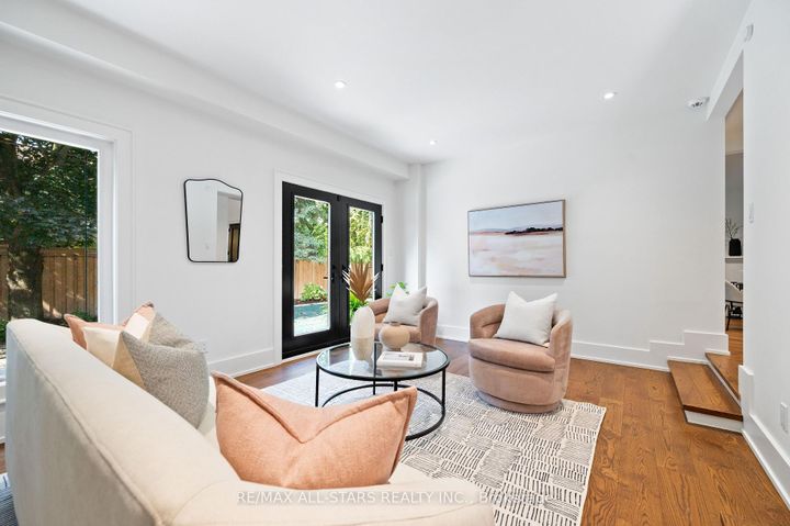 Photo 16 at 45 Rosemead Close, Unionville, Markham