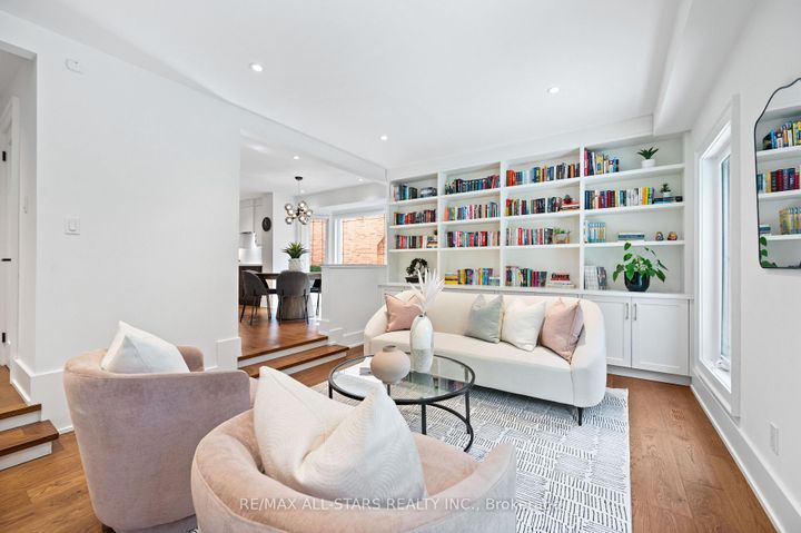 Photo 17 at 45 Rosemead Close, Unionville, Markham
