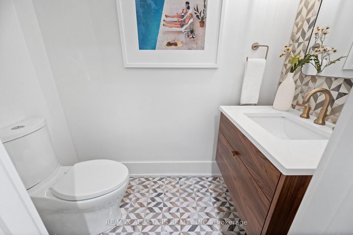 Photo 22 at 45 Rosemead Close, Unionville, Markham