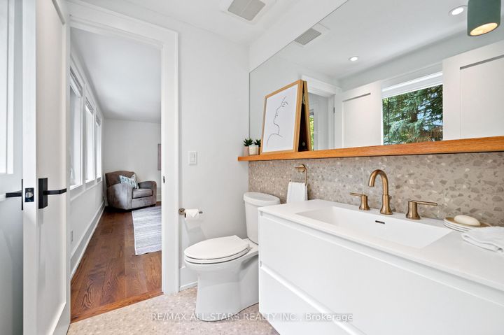 Photo 35 at 45 Rosemead Close, Unionville, Markham