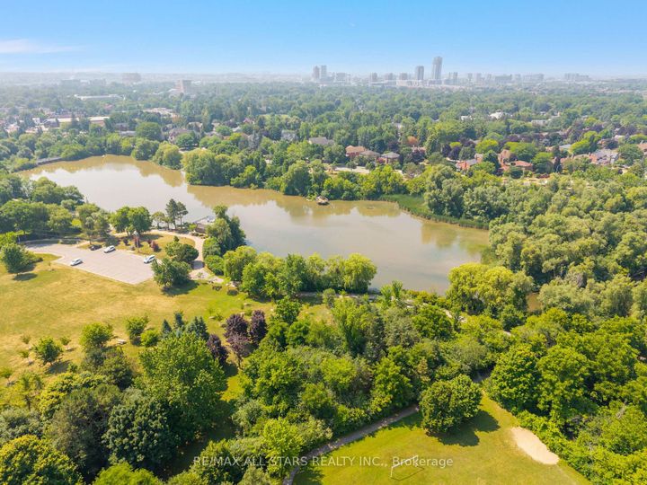 Photo 47 at 45 Rosemead Close, Unionville, Markham