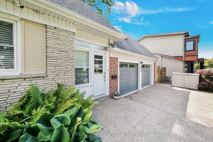 Photo 1 at 35 Ridgehill Drive, Brampton South, Brampton
