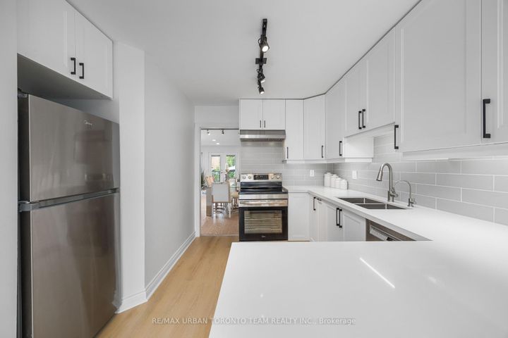 Photo 4 at 50 Ashland Avenue, Woodbine Corridor, Toronto