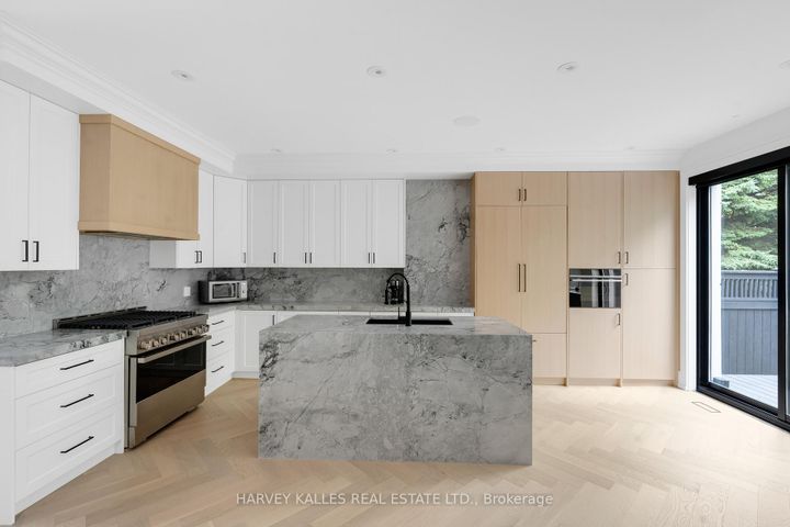 Photo 7 at 233 MacPherson Avenue, Casa Loma, Toronto