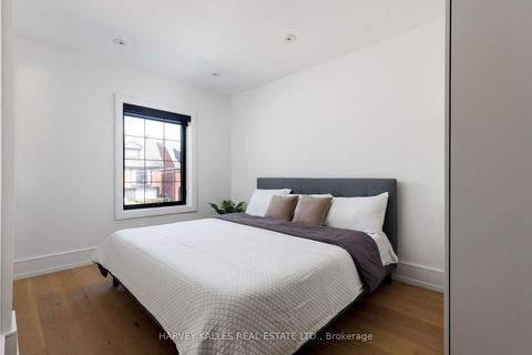 Photo 24 at 233 MacPherson Avenue, Casa Loma, Toronto
