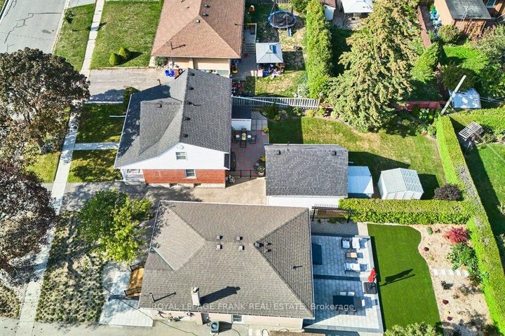 Photo 29 at 483 Nipigon Street, McLaughlin, Oshawa
