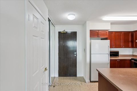 Photo 8 at 2307 - 18 Spring Garden Avenue, Willowdale East, Toronto