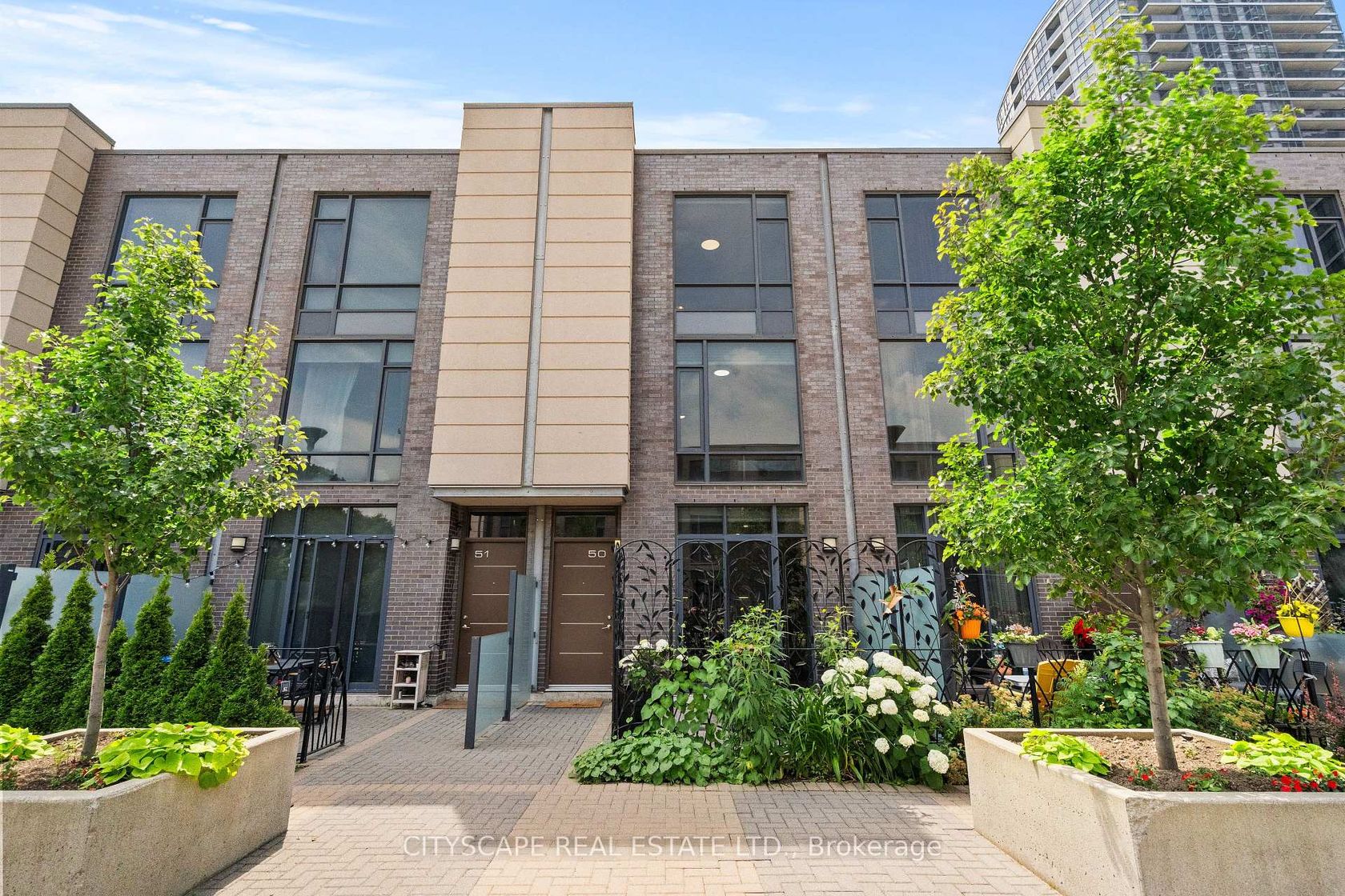50 - 23 Valhalla Inn Road, City Centre West, Toronto 