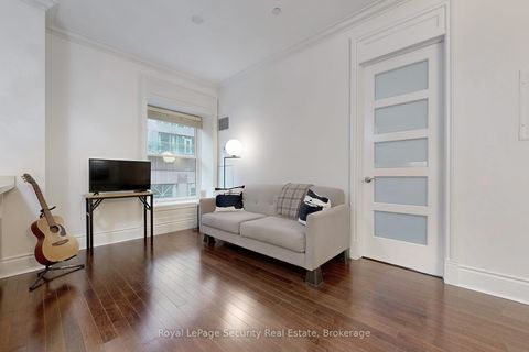 Photo 9 at 323 - 22 Leader Lane, Yonge Corridor, Toronto
