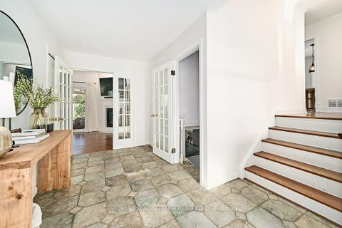 Photo 3 at 25 Eileen Drive, Allandale Heights, Barrie