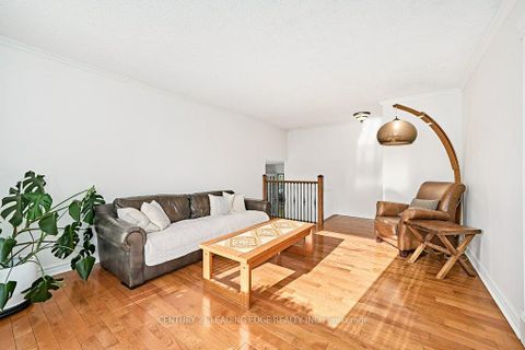 Photo 10 at 25 Eileen Drive, Allandale Heights, Barrie