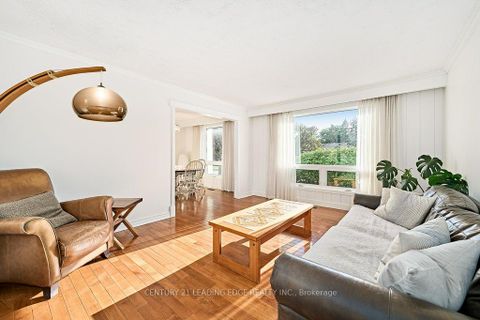 Photo 12 at 25 Eileen Drive, Allandale Heights, Barrie