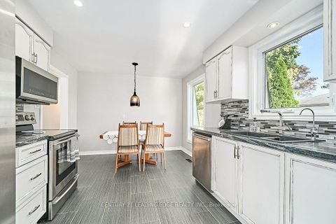 Photo 15 at 25 Eileen Drive, Allandale Heights, Barrie