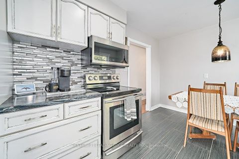 Photo 18 at 25 Eileen Drive, Allandale Heights, Barrie