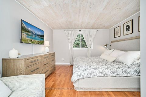 Photo 23 at 25 Eileen Drive, Allandale Heights, Barrie