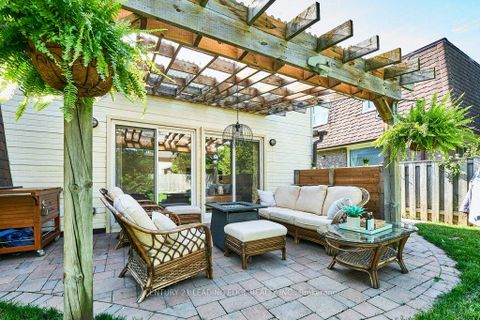 Photo 40 at 25 Eileen Drive, Allandale Heights, Barrie