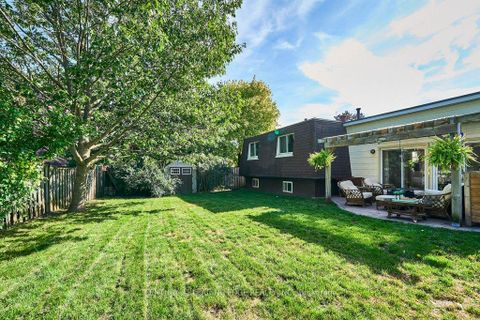 Photo 42 at 25 Eileen Drive, Allandale Heights, Barrie