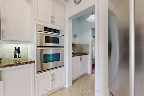 Photo 3 at 43 Alhart Street, Jefferson, Richmond Hill