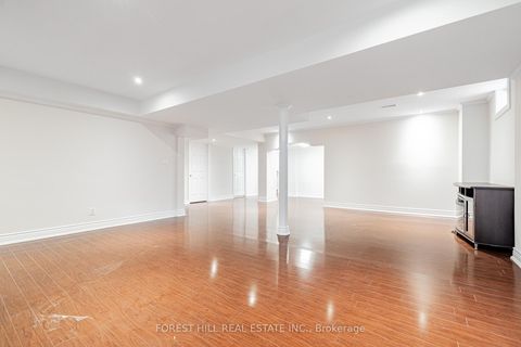 Photo 26 at 36 Zoran Lane, Patterson, Vaughan