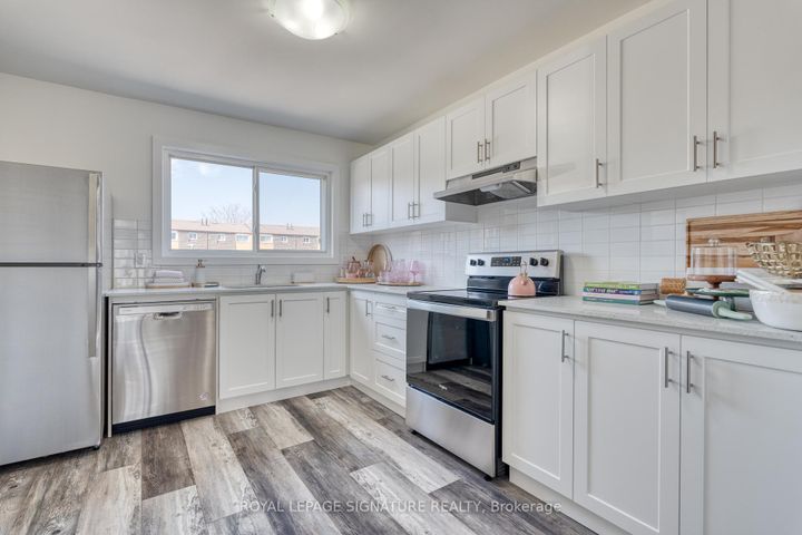 Photo 3 at Unit 26 - 20 Anna Capri Drive, Templemead, Hamilton