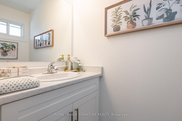 Photo 12 at Unit 26 - 20 Anna Capri Drive, Templemead, Hamilton