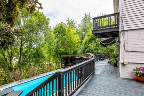 Photo 10 at 105 Catalina Drive, Guildwood, Toronto
