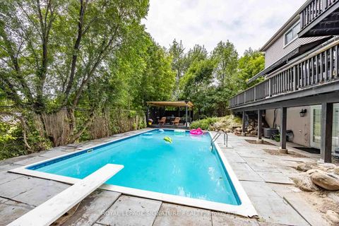 Photo 11 at 105 Catalina Drive, Guildwood, Toronto