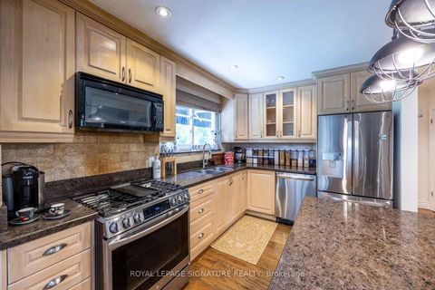 Photo 15 at 105 Catalina Drive, Guildwood, Toronto Photo 15 at 105 Catalina Drive, Guildwood, Toronto