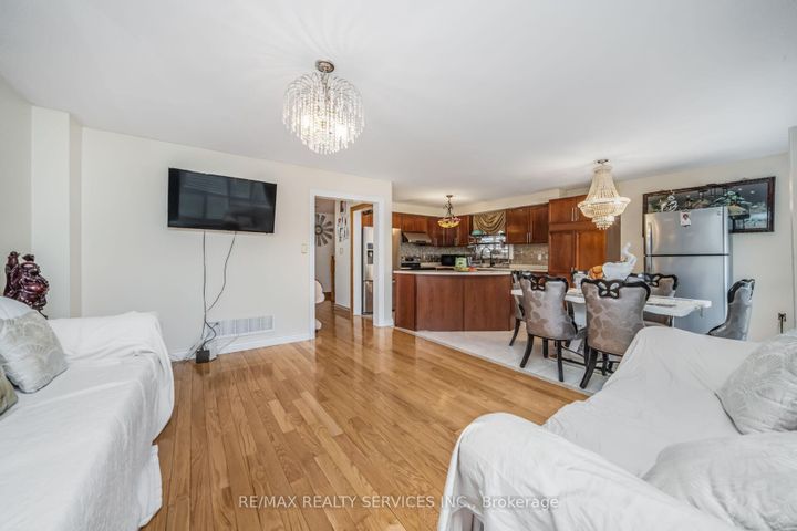Photo 6 at 12 Roadmaster Lane, Fletcher's Meadow, Brampton