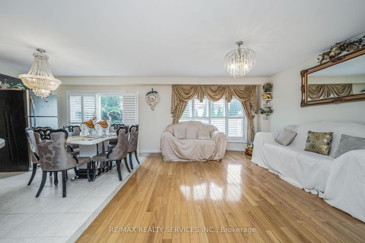 Photo 9 at 12 Roadmaster Lane, Fletcher's Meadow, Brampton