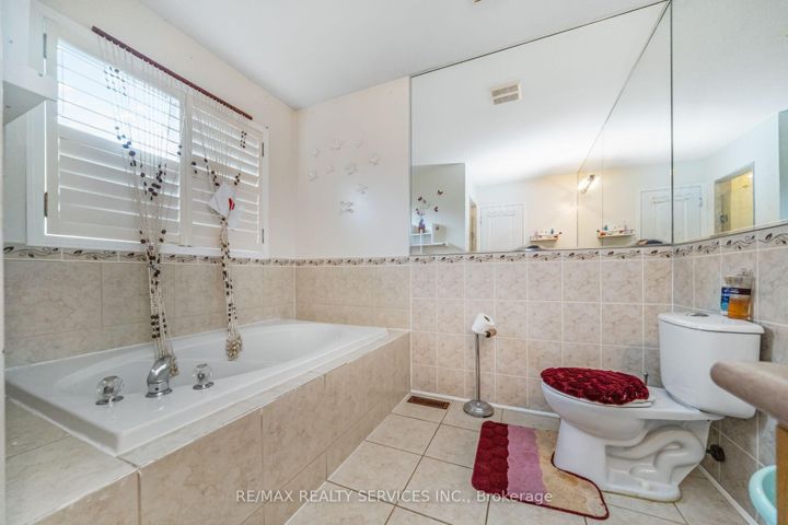 Photo 21 at 12 Roadmaster Lane, Fletcher's Meadow, Brampton