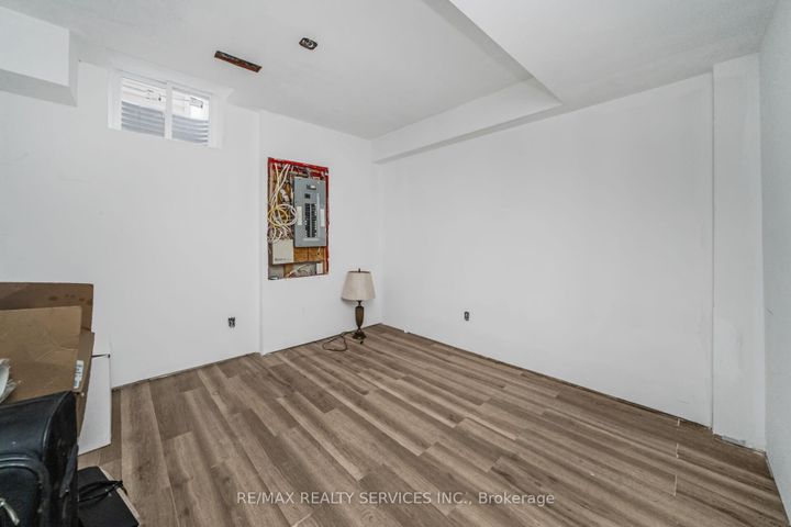 Photo 34 at 12 Roadmaster Lane, Fletcher's Meadow, Brampton