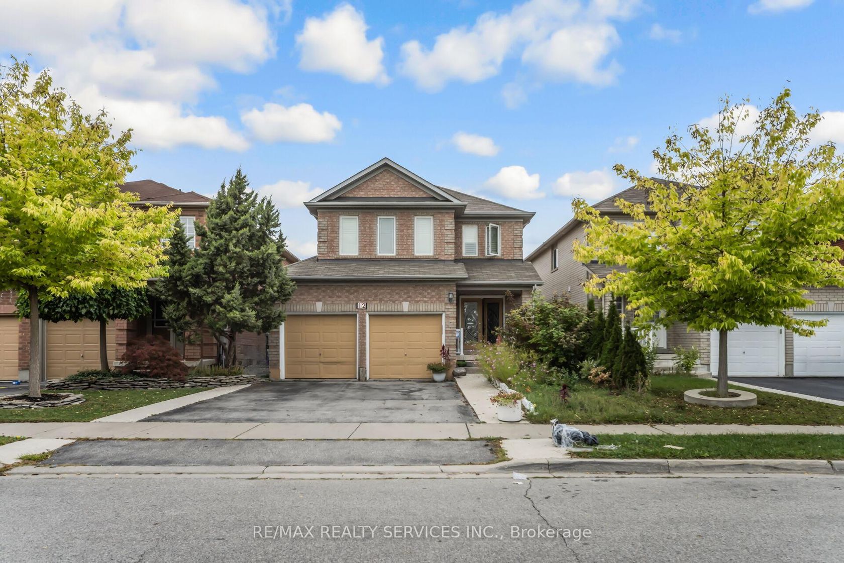 12 Roadmaster Lane, Fletcher's Meadow, Brampton 2