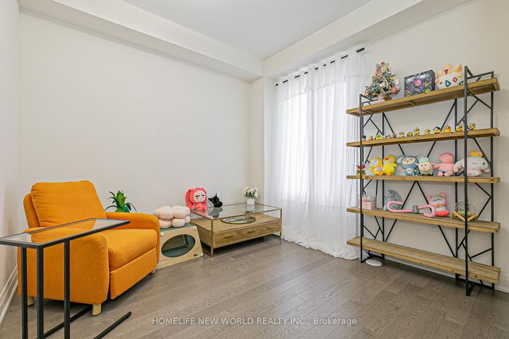 Photo 4 at 85 Casely Avenue, Rural Richmond Hill, Richmond Hill