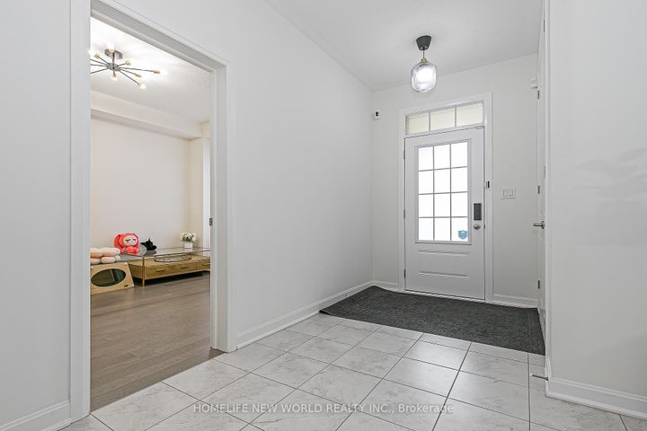 Photo 5 at 85 Casely Avenue, Rural Richmond Hill, Richmond Hill