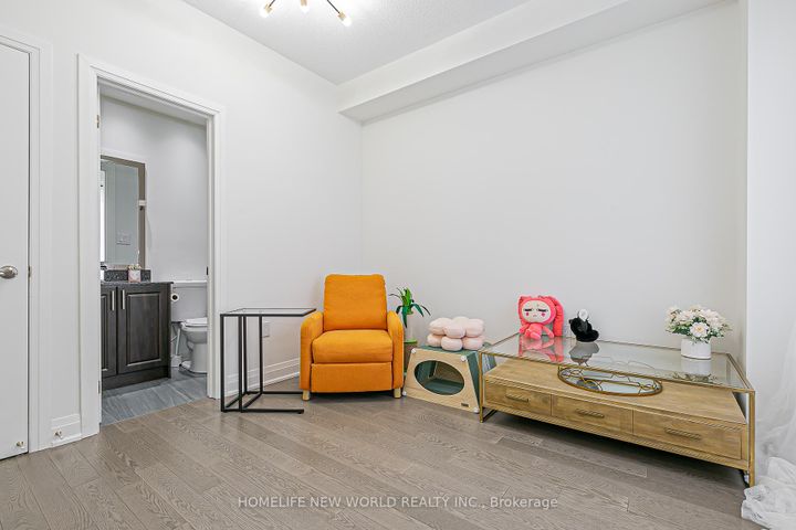 Photo 6 at 85 Casely Avenue, Rural Richmond Hill, Richmond Hill