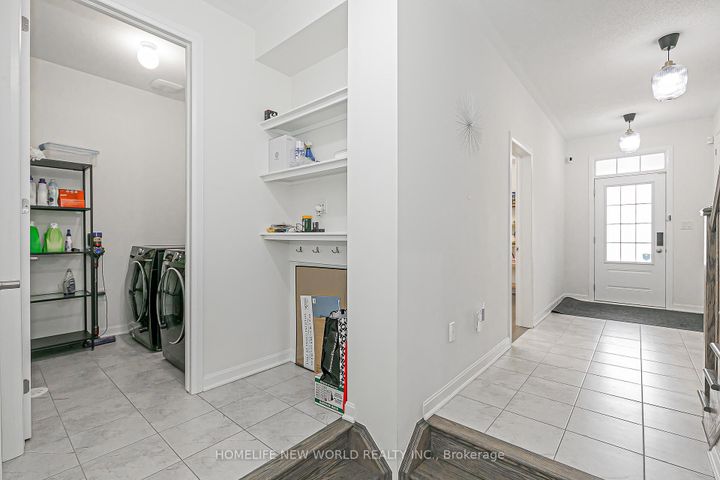 Photo 9 at 85 Casely Avenue, Rural Richmond Hill, Richmond Hill