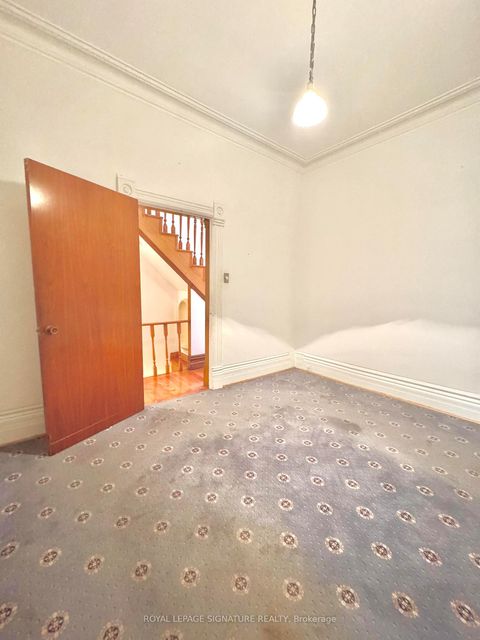 Photo 2 at 203 Euclid Avenue, Bellwoods, Toronto
