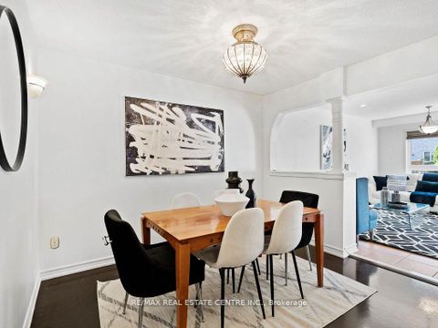 Photo 7 at 27 Martell Gate, Bayview Northeast, Aurora