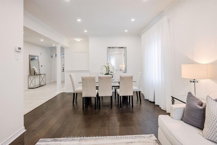 Photo 10 at 94 Sutcliffe Crescent, Cachet, Markham