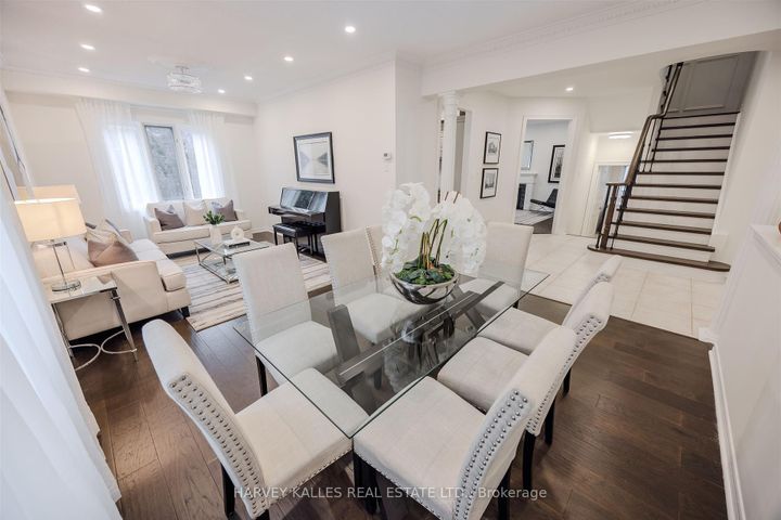 Photo 12 at 94 Sutcliffe Crescent, Cachet, Markham