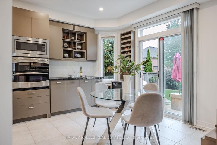 Photo 20 at 94 Sutcliffe Crescent, Cachet, Markham